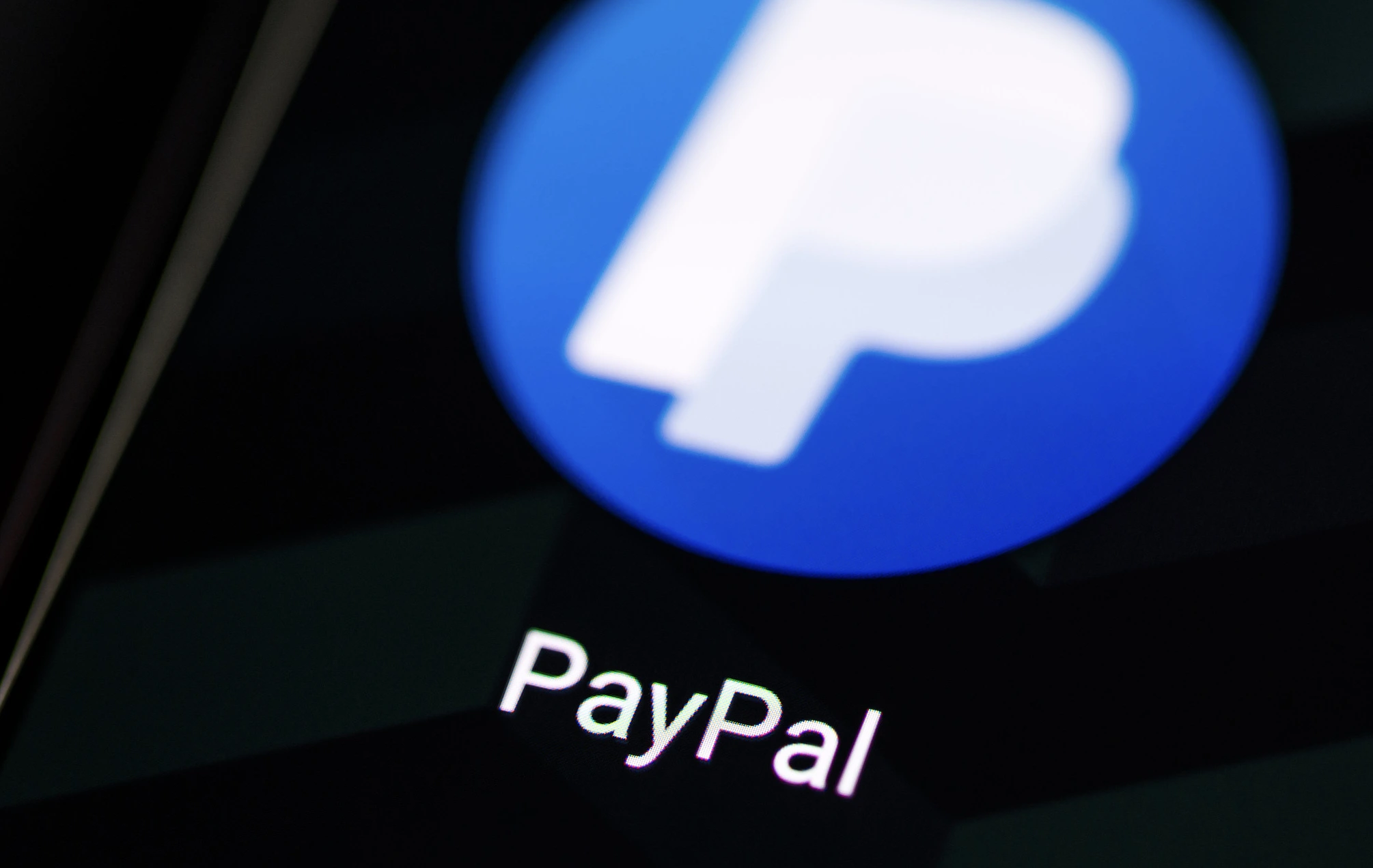 Hackerii Pătrund &icirc;n Sistemul PayPal Pentru a Trimite Email-uri de &Icirc;nșelătorie Convingătoare