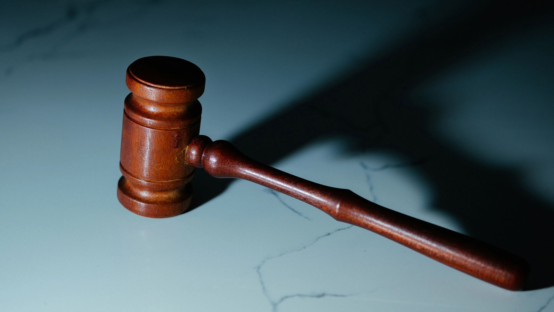 Judecătorul se pronunță &icirc;n favoarea Anthropic &icirc;n etapa incipientă a procesului de drepturi de autor pentru muzica AI